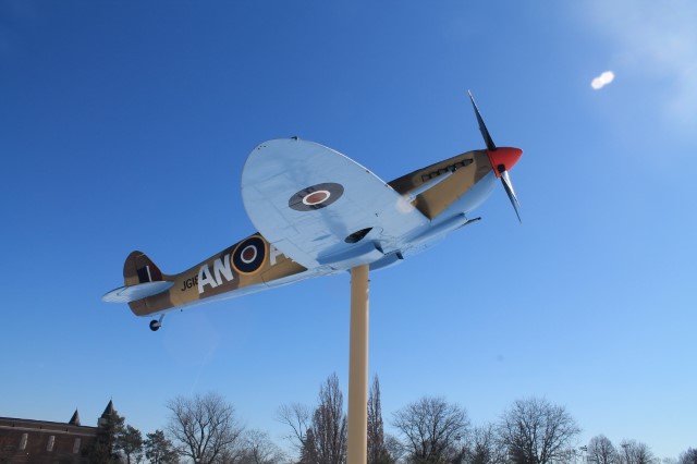 Royal Canadian Air Force Memorial, Jackson Park