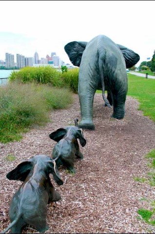 Tembo - Derrick Stephan Hudson